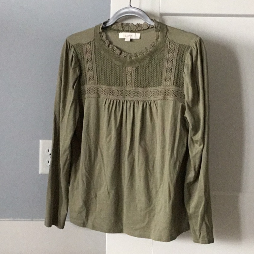 LOFT long sleeve tee with beautiful lace detail